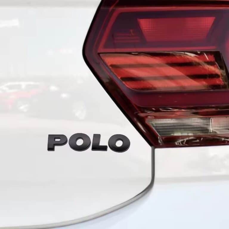 VW Polo Stickers Noir sur voiture blanche