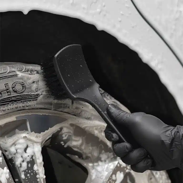 Brosse jante voiture