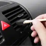 Brosse nettoyage ventilateur voiture